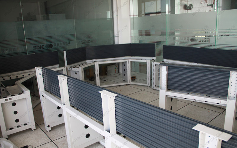 指揮中心操作臺(tái)安裝過(guò)程照片